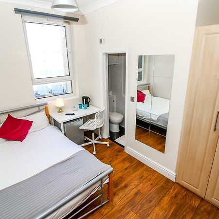 Private En-Suite Room @ Liverpool Street, Brick Ln London Exterior photo