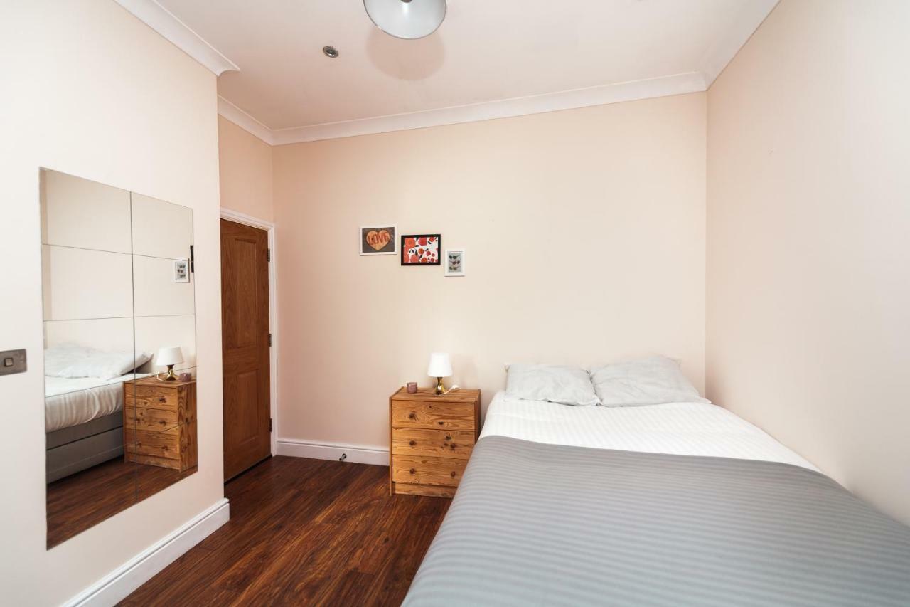 Private En-Suite Room @ Liverpool Street, Brick Ln London Exterior photo